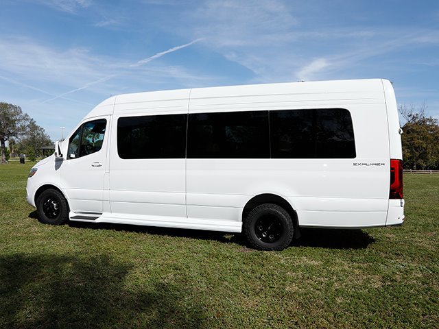 Used 2024 Mercedes-Benz Sprinter 3500 image 9