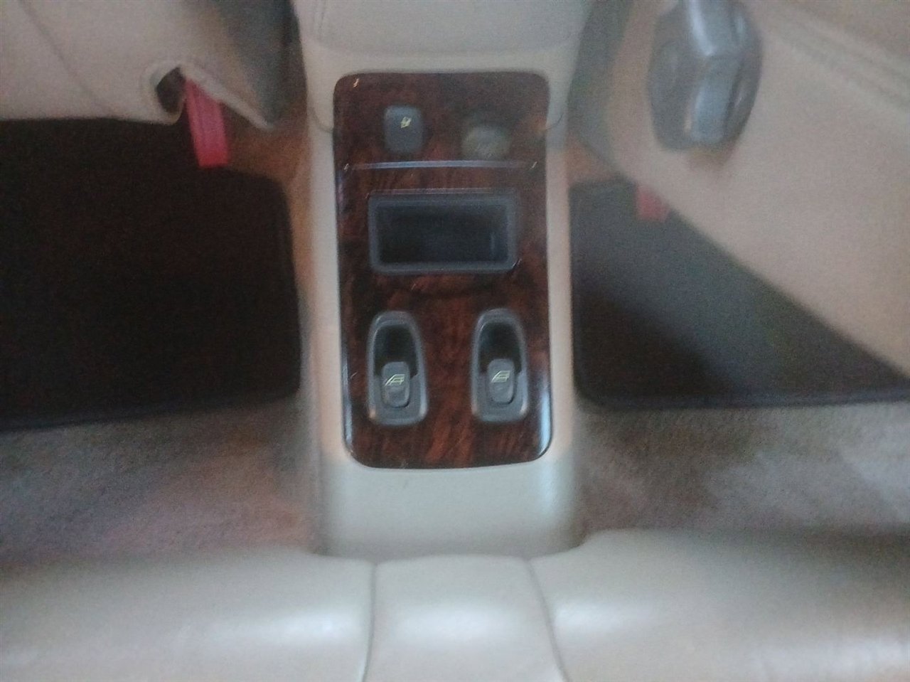 Used 1999 Volvo C70 LT image 25