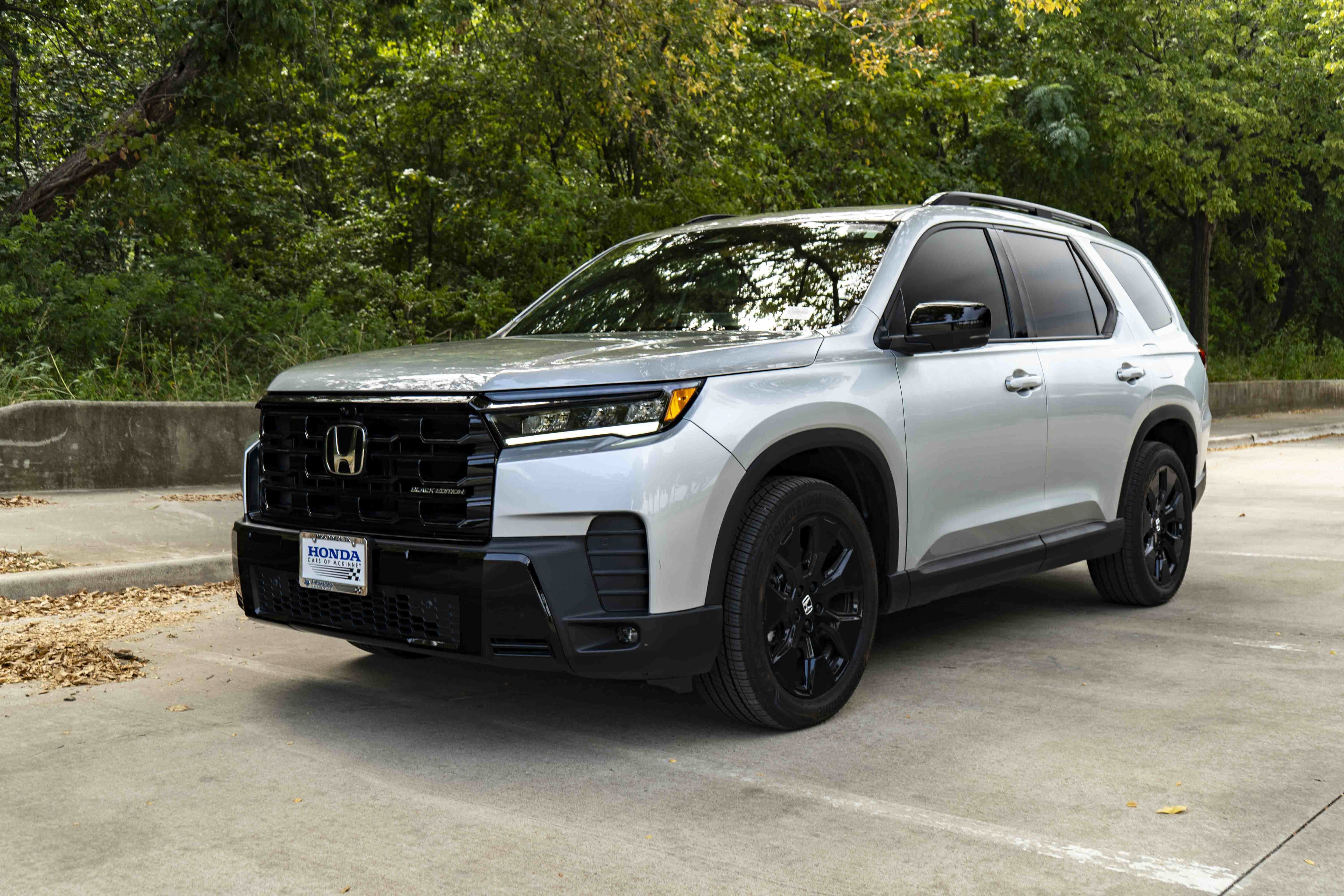 Used 2026 Honda Pilot Black Edition image 5