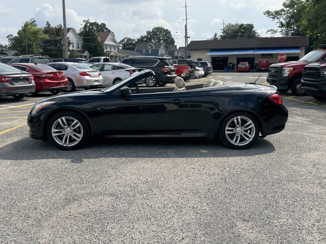Used 2010 INFINITI G37 Base 2dr Convertible w/ Premium Pkg image 24