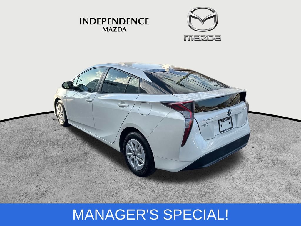 Used 2018 Toyota Prius Four image 5