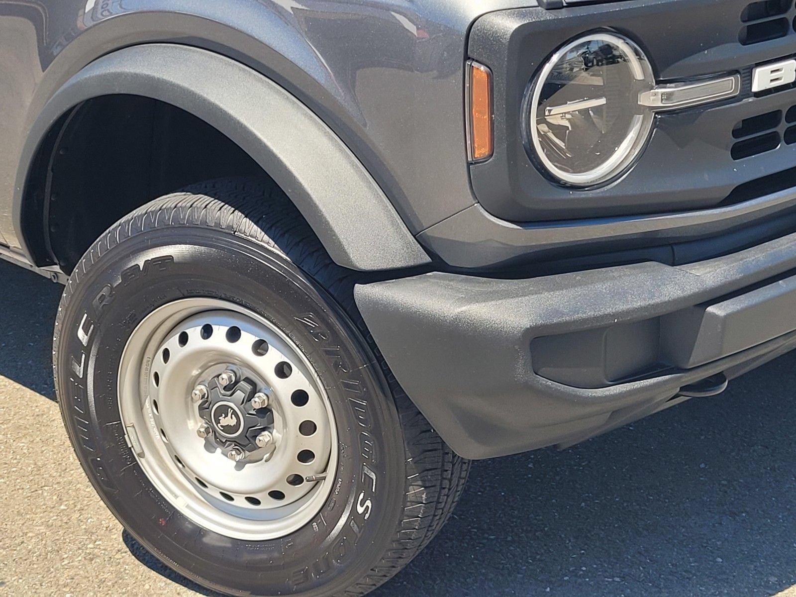 Used 2025 Ford Bronco 4-Door AWD/4WD image 9