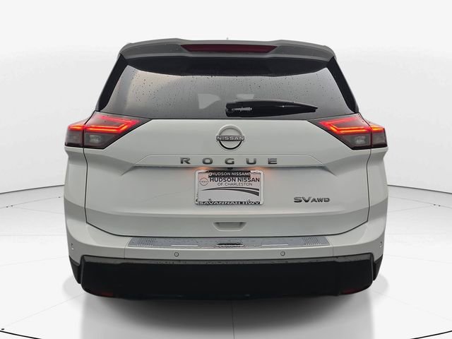 Used 2024 Nissan Rogue SV AWD/4WD image 8