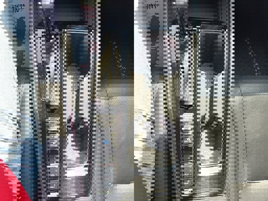 Used 2023 Honda Accord EX-L image 12