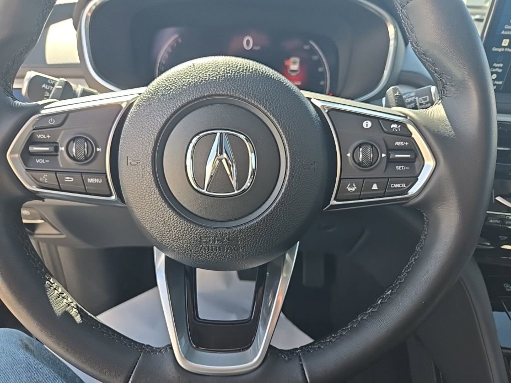 Used 2025 Acura MDX w/ Technology Package image 16