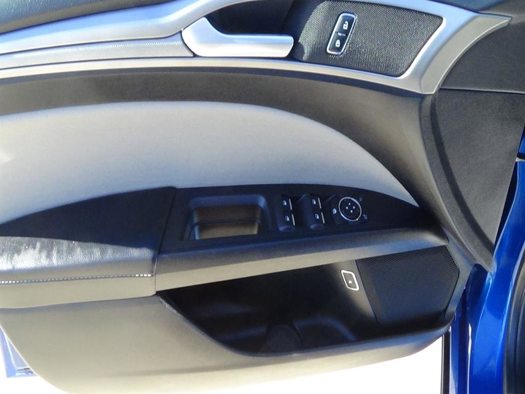 Used 2018 Ford Fusion S image 15