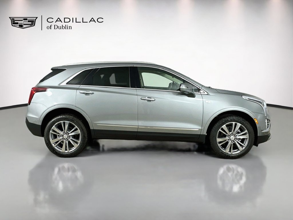 New 2026 Cadillac XT5 Premium Luxury w/ LPO, Floor Liner Package AWD/4WD image 4