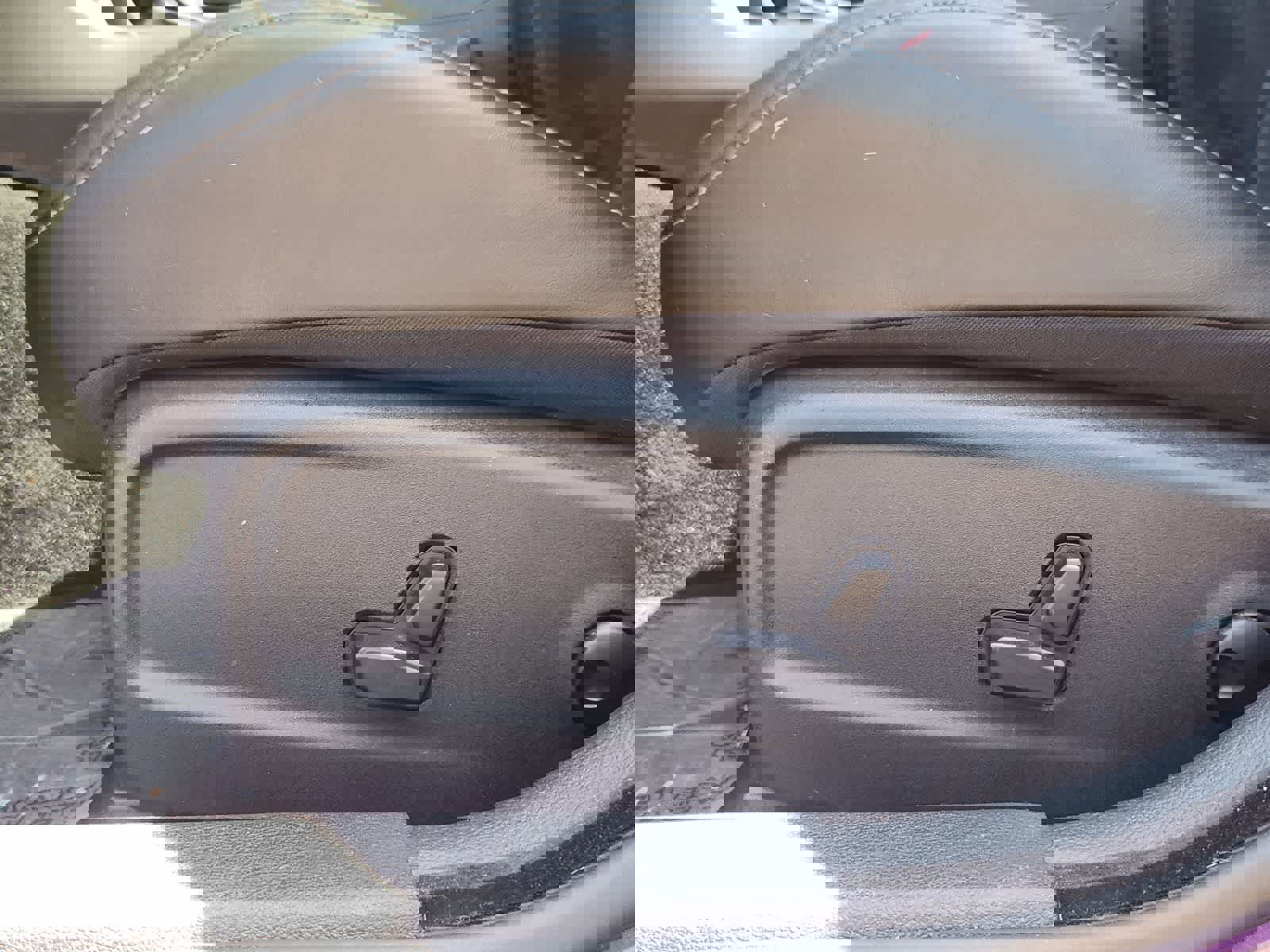 Used 2023 Dodge Charger R/T w/ Plus Group image 23