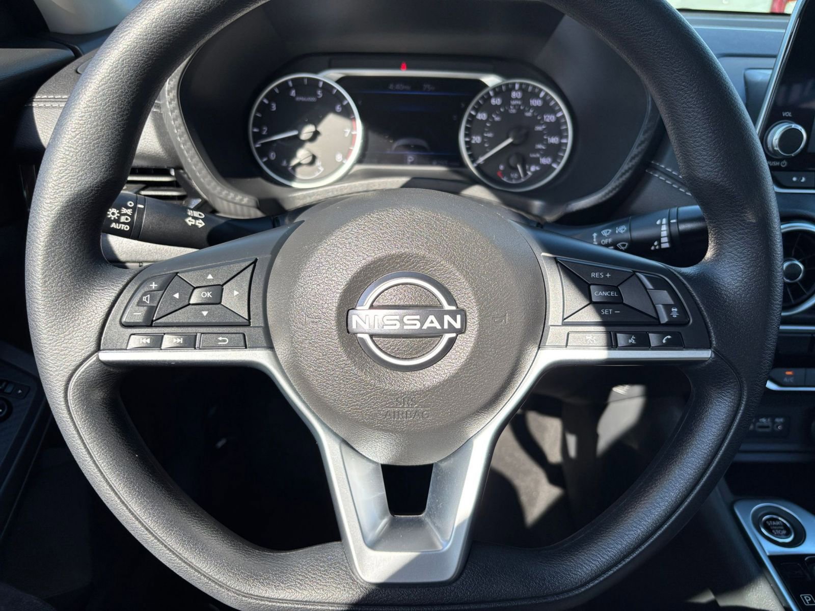 Used 2025 Nissan Sentra SV FWD image 25