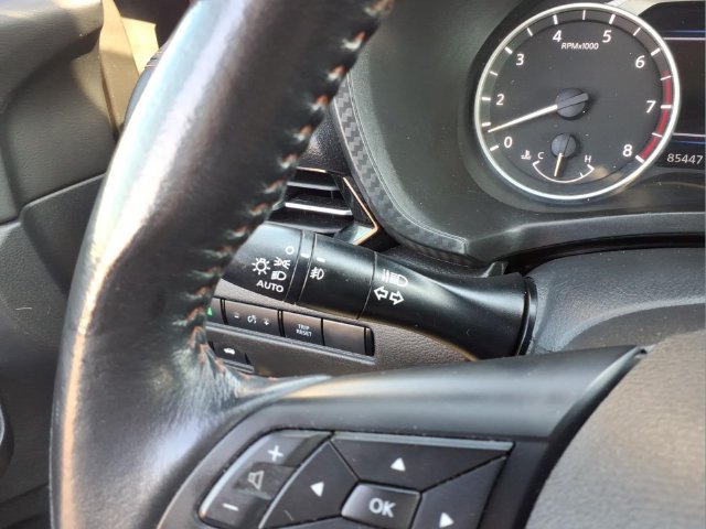 Used 2021 Nissan Sentra SR w/ SR Premium Package FWD image 23