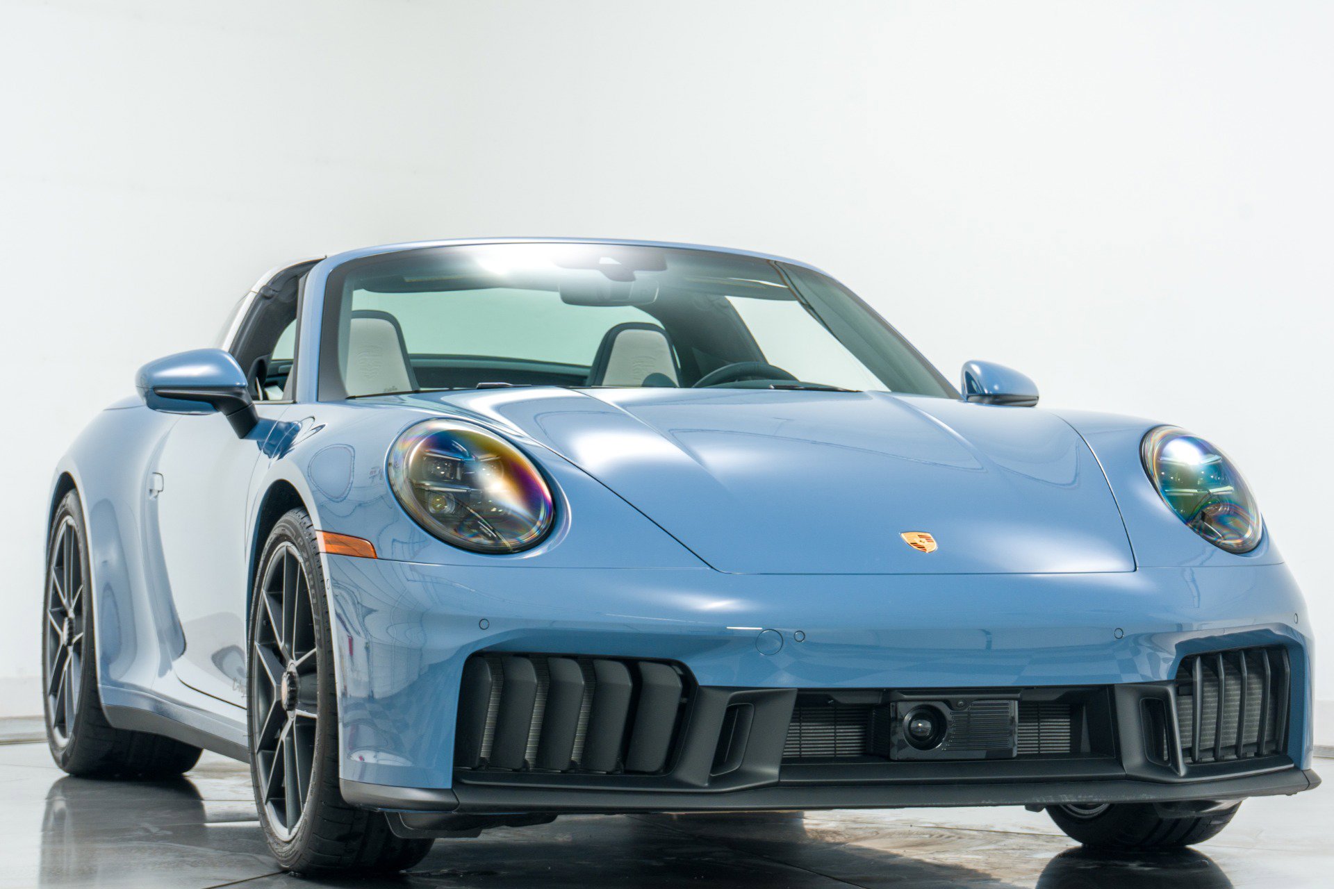 Used 2026 Porsche 911 Targa 4 GTS image 3