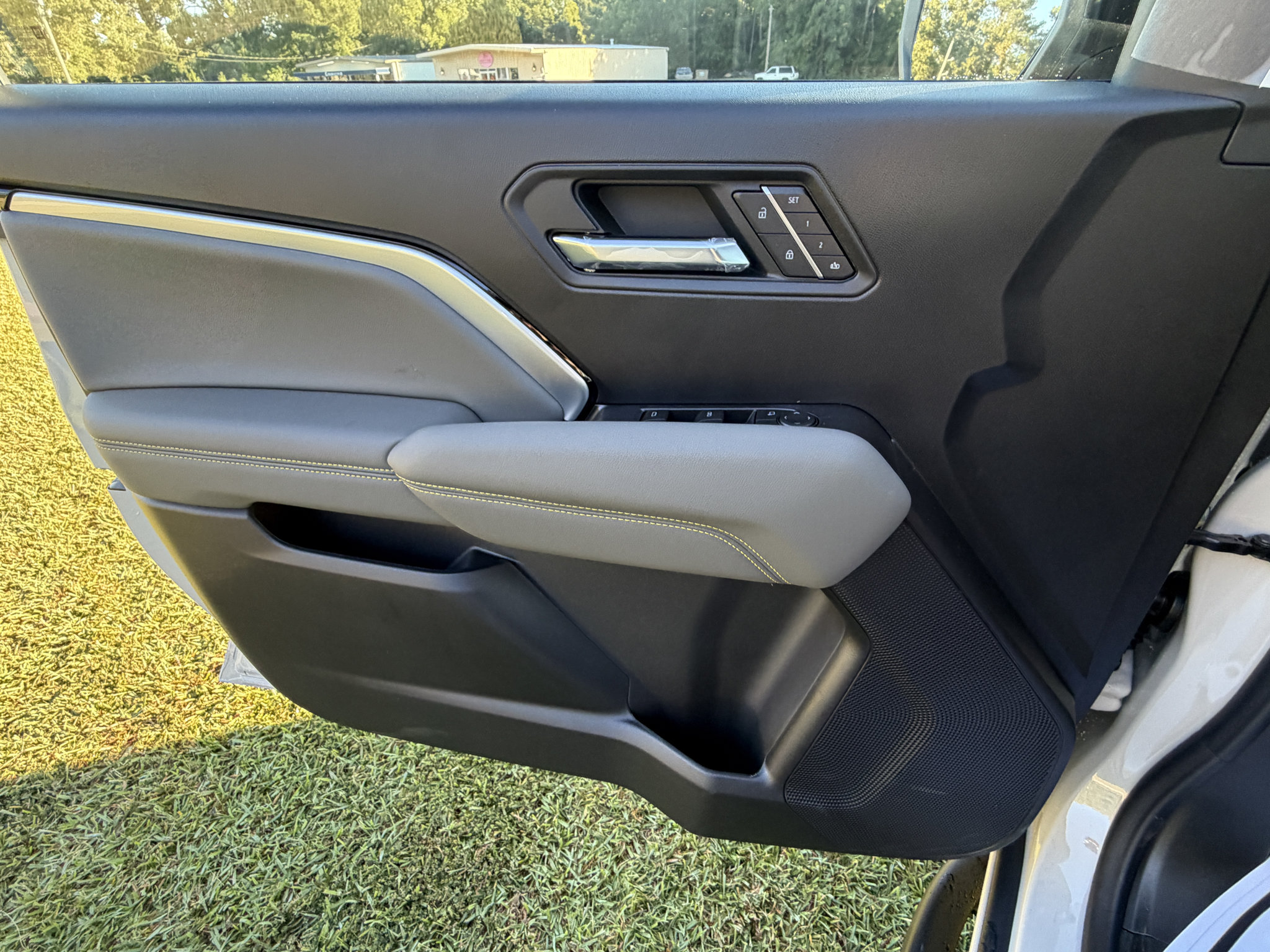 New 2026 Chevrolet Colorado ZR2 AWD/4WD image 14