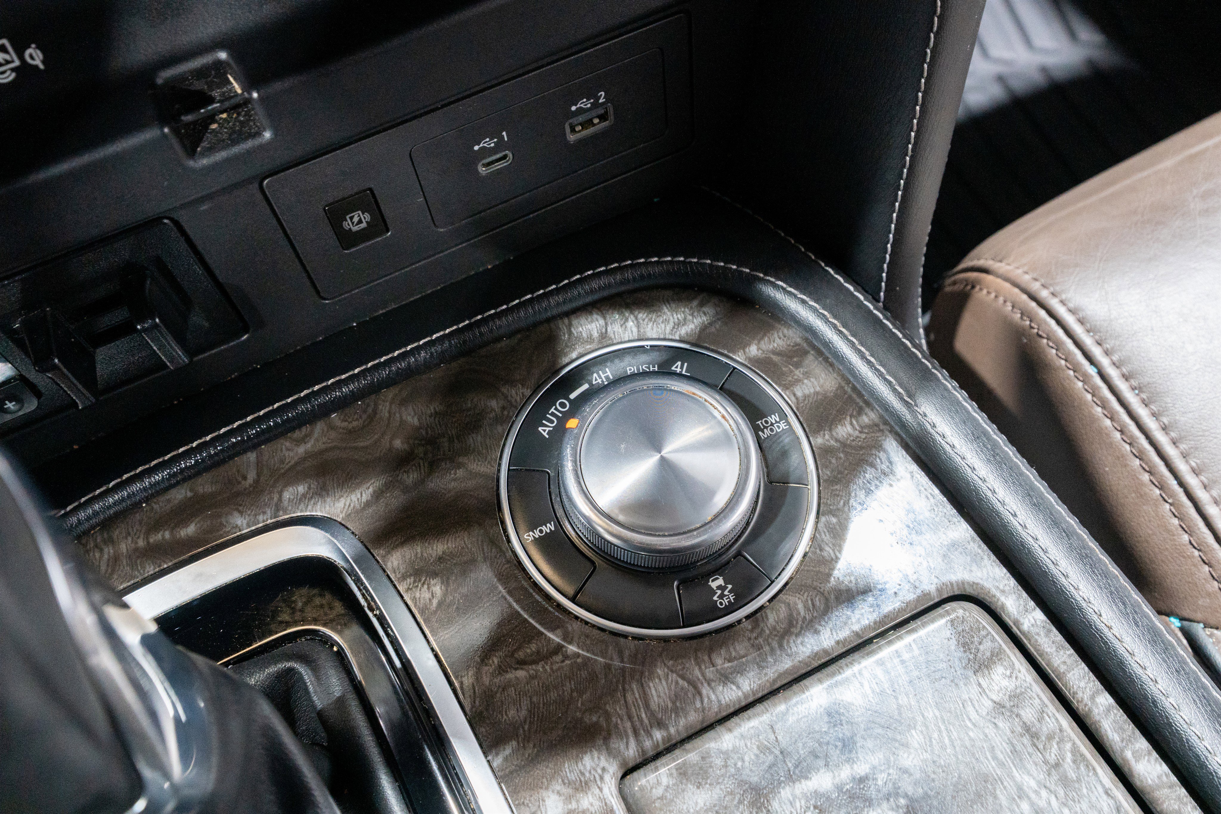 Used 2021 Nissan Armada Platinum image 25