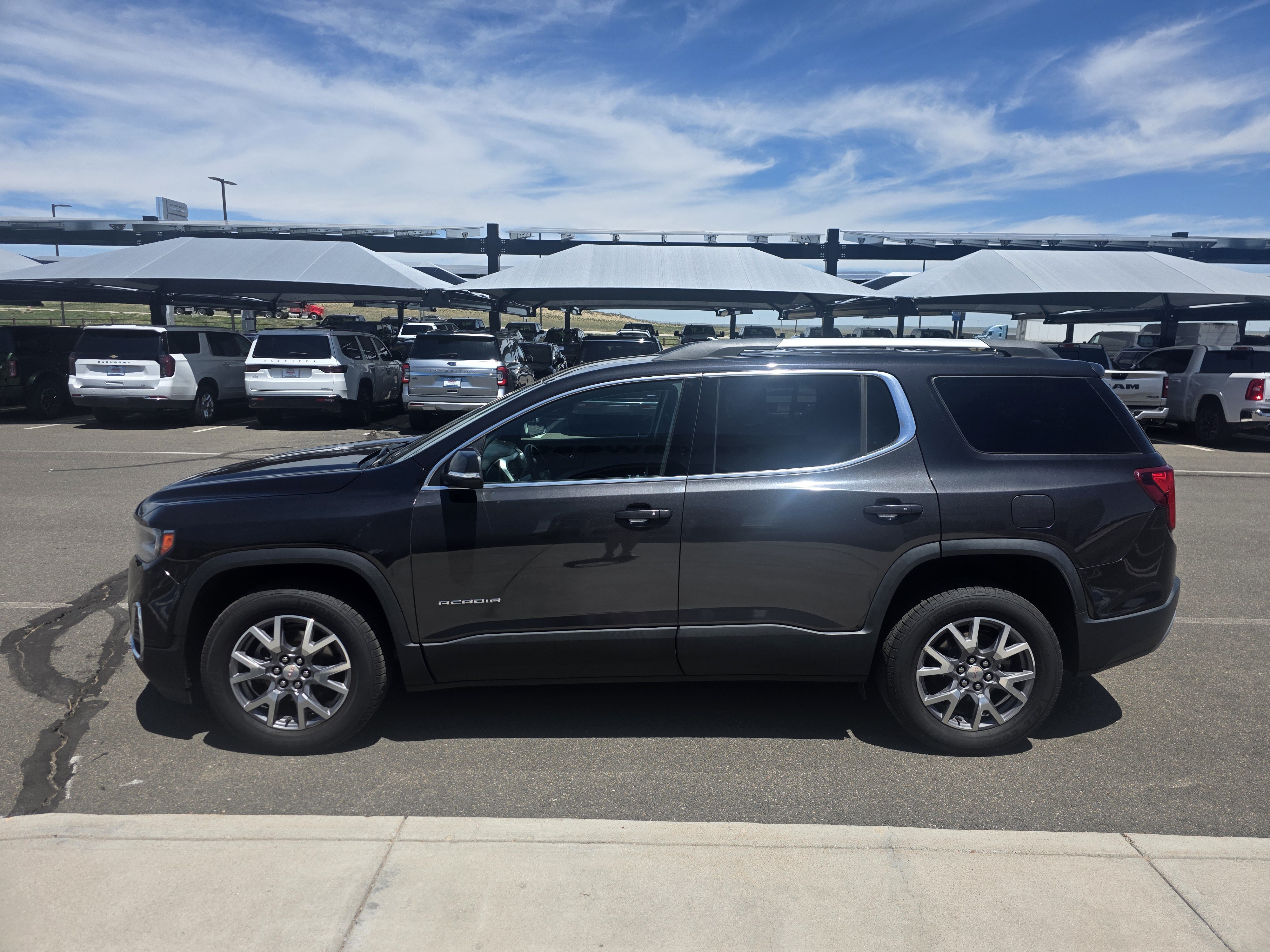 Used 2020 GMC Acadia SLT AWD/4WD image 5