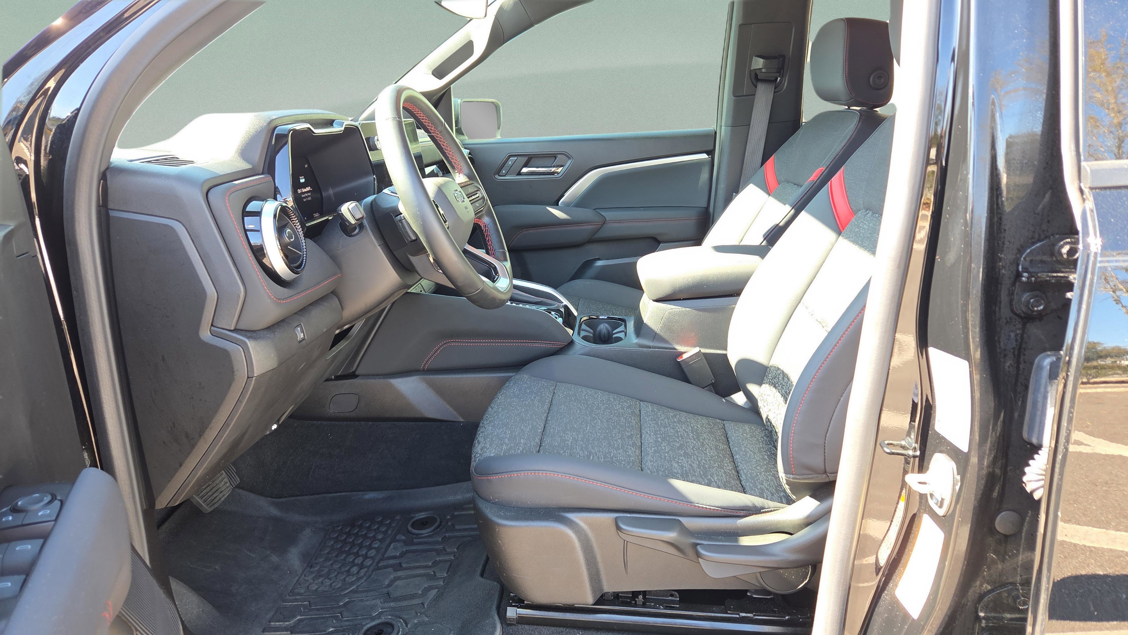 Certified 2024 Chevrolet Colorado Z71 image 10