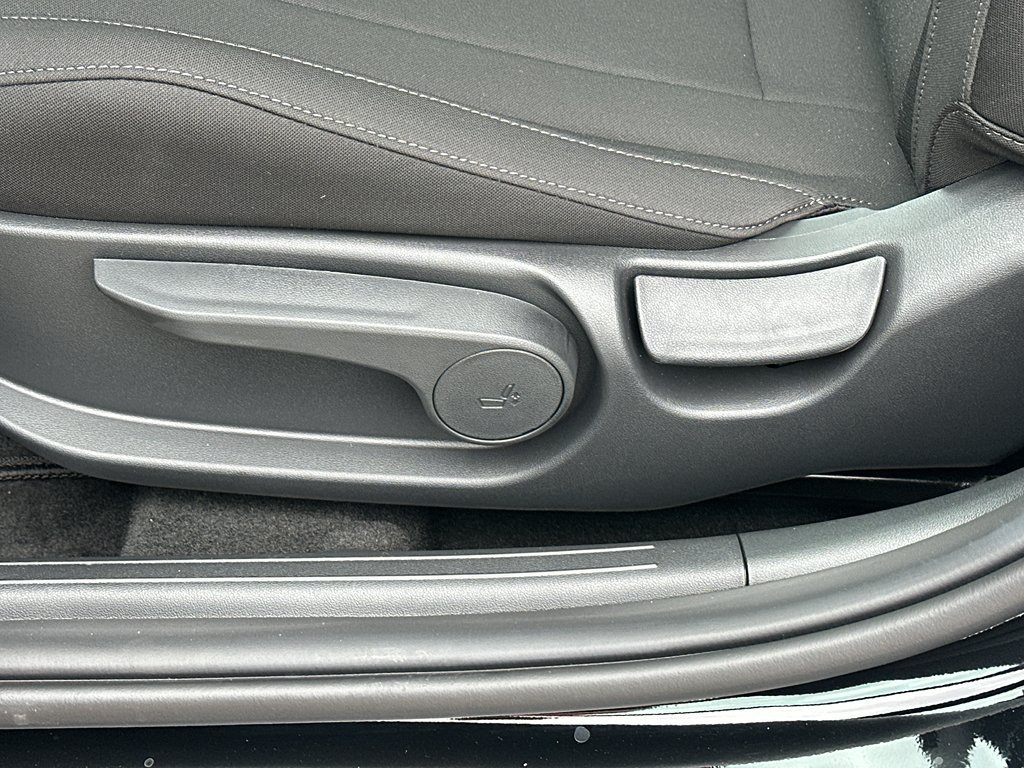 New 2026 Hyundai Elantra SEL Sport Premium FWD image 27