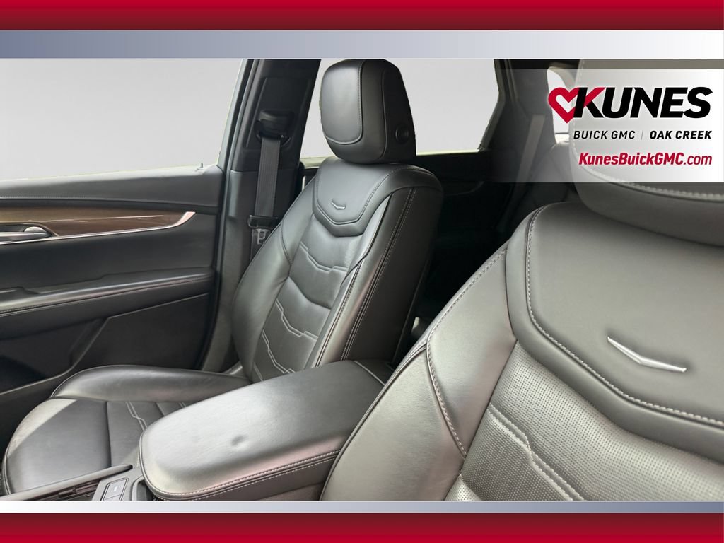 Used 2023 Cadillac XT5 Sportv w/ Platinum Package AWD/4WD image 23
