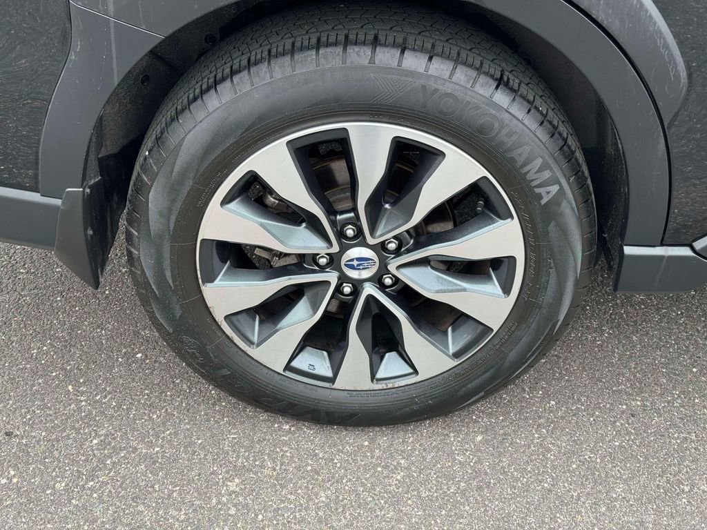 Used 2023 Subaru Outback Limited AWD/4WD image 11