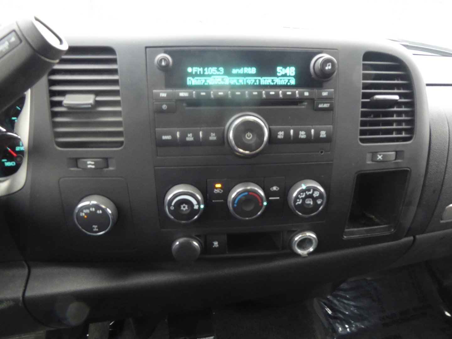 Used 2010 Chevrolet Silverado 1500 LT w/ Power Pack Plus image 11