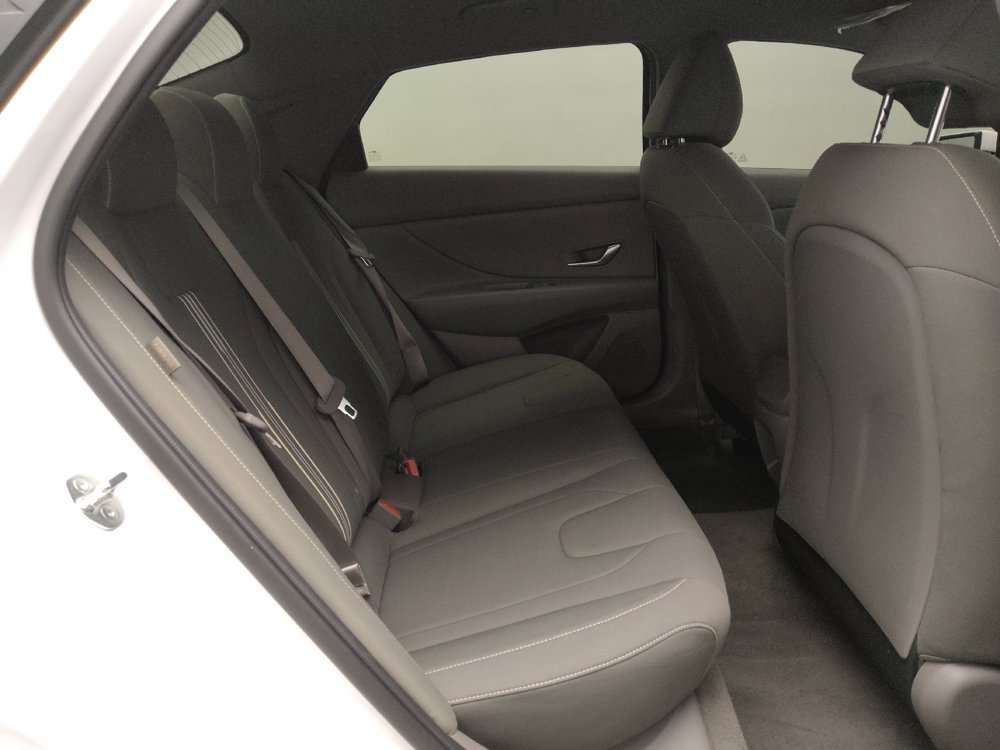 Used 2024 Hyundai Elantra SEL image 19