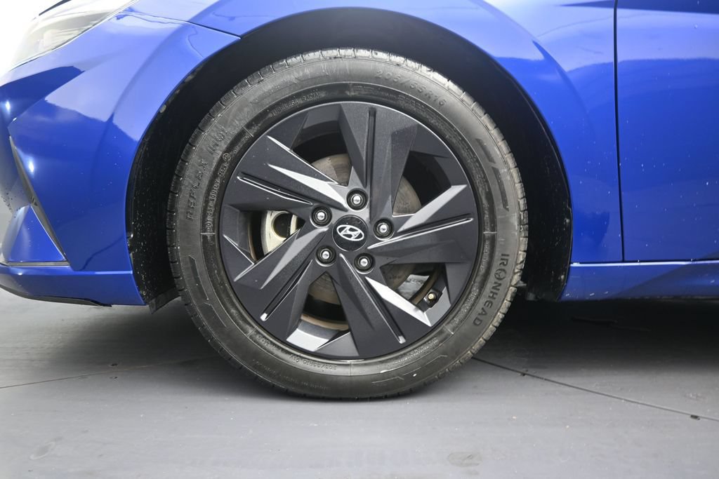 Used 2022 Hyundai Elantra SEL w/ Convenience Package FWD image 10