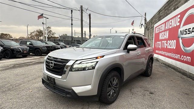 Used 2024 Nissan Pathfinder SV image 24