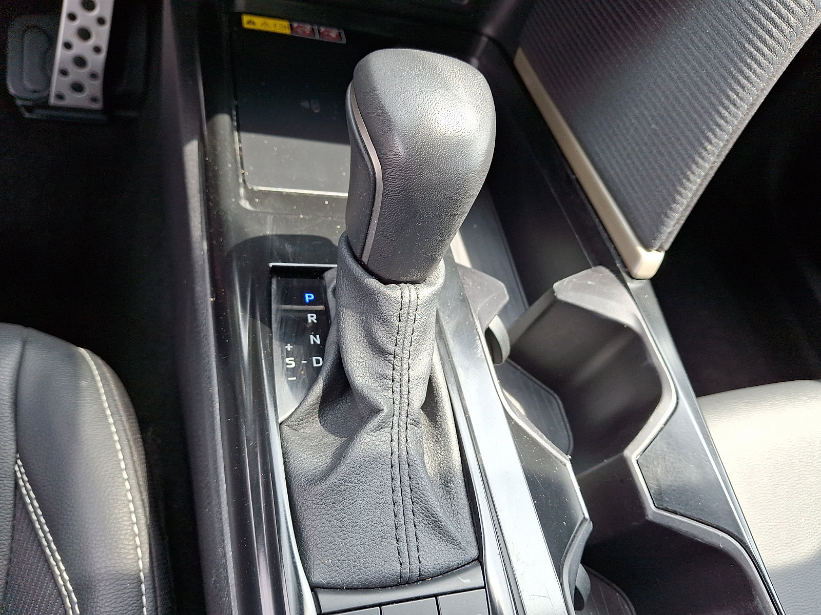 Used 2025 Toyota Camry SE FWD image 22