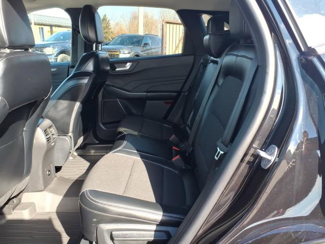 Used 2025 Ford Escape SE image 11