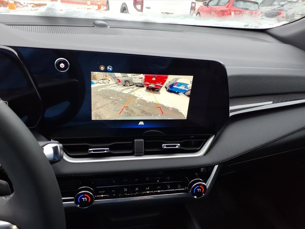 New 2026 Chevrolet Equinox LT w/ Convenience Package II image 9