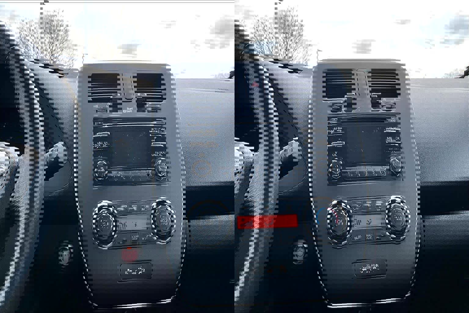 Used 2015 Nissan Leaf S w/ Charge Package image 34