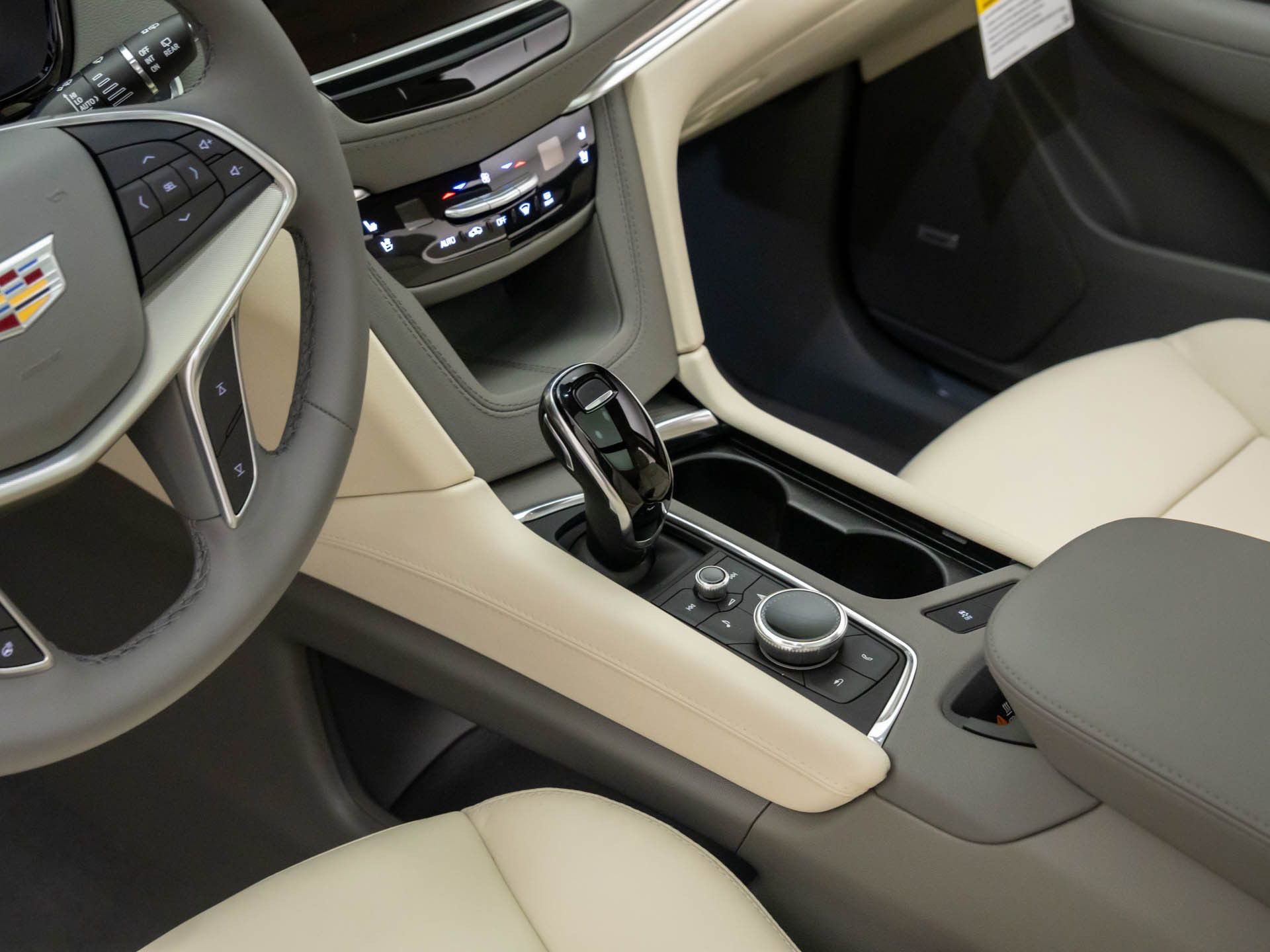 New 2026 Cadillac XT5 Premium Luxury w/ Driver Assist Package AWD/4WD image 13
