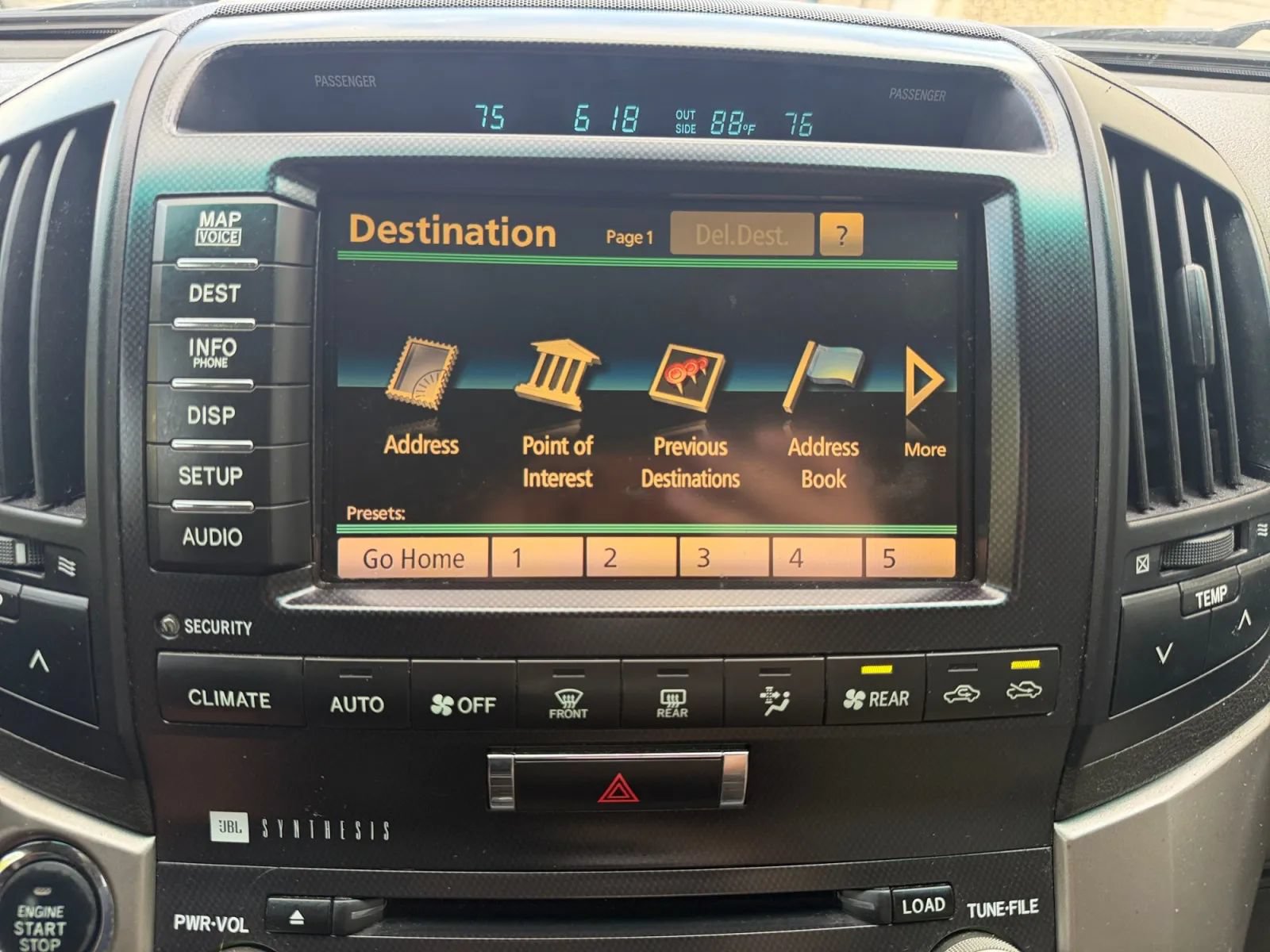 Used 2011 Toyota Land Cruiser AWD/4WD image 31