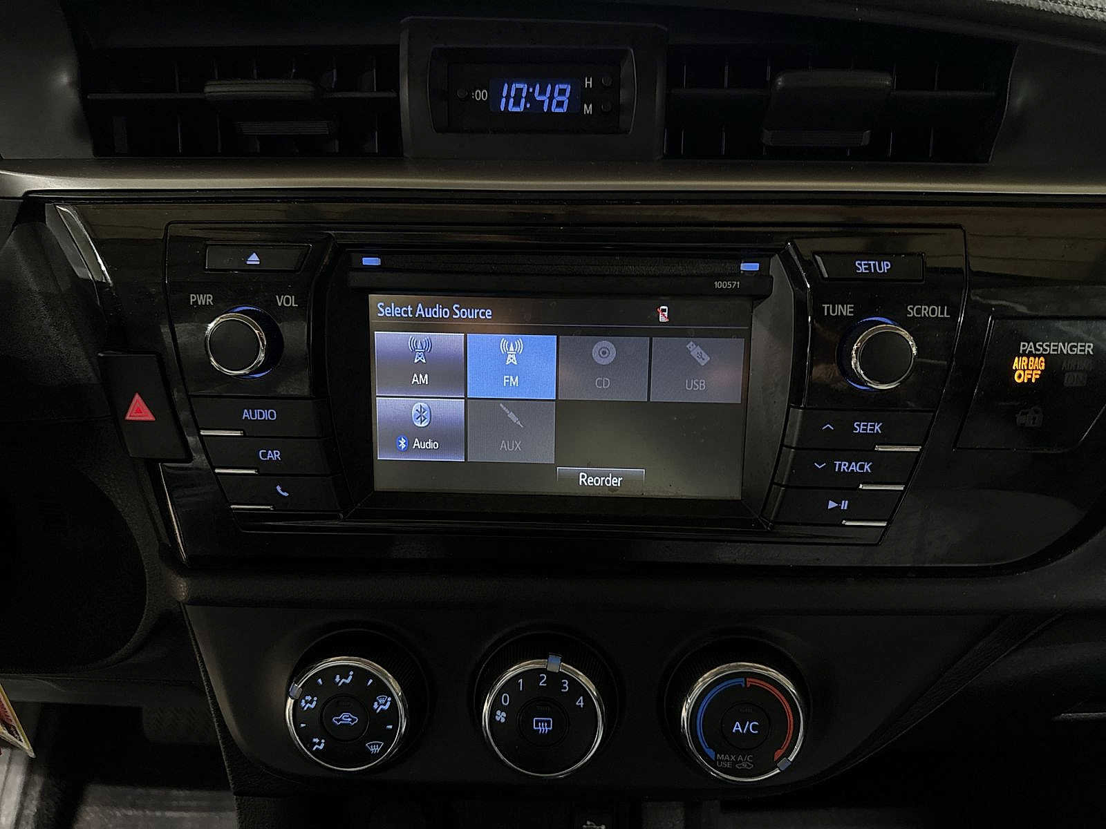 Used 2016 Toyota Corolla L image 20