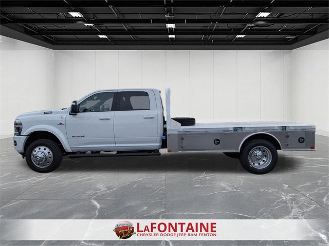 New 2026 RAM 5500 Tradesman w/ Laramie Trim Package image 2