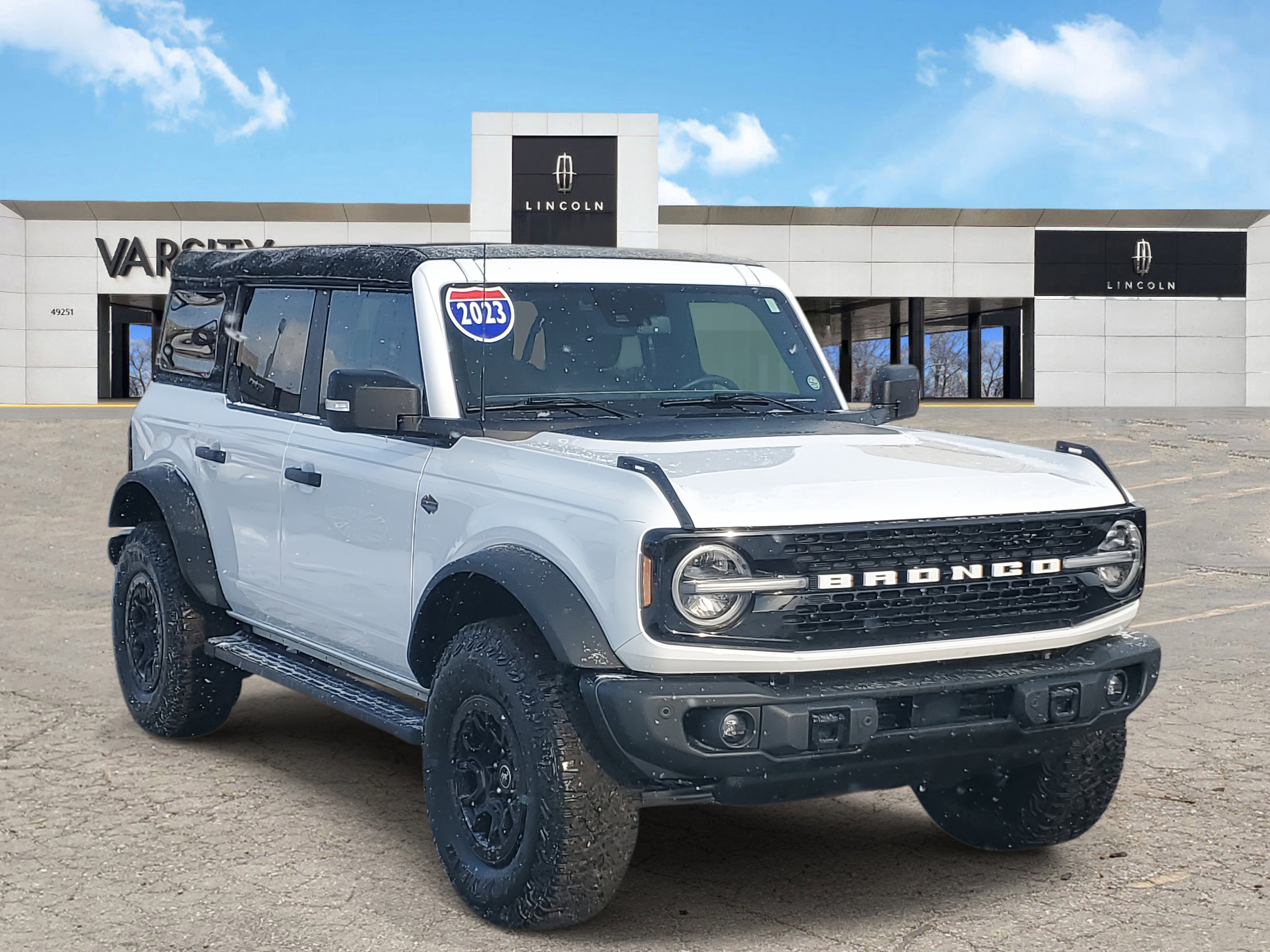 Used 2023 Ford Bronco Wildtrak image 1