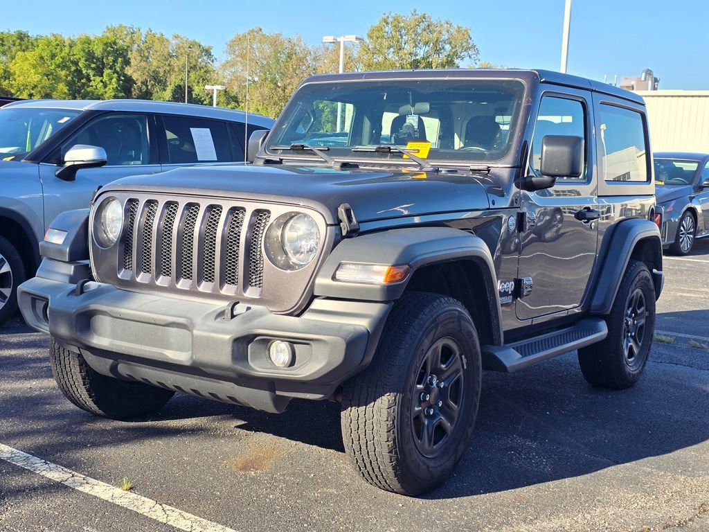 Used 2018 Jeep Wrangler Sport AWD/4WD image 3