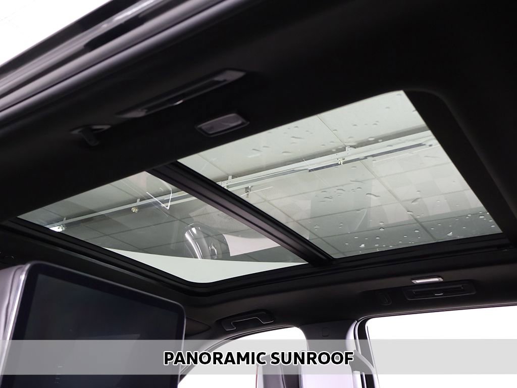 Used 2023 GMC Yukon Denali Ultimate w/ LPO, Floor Liner Package image 4