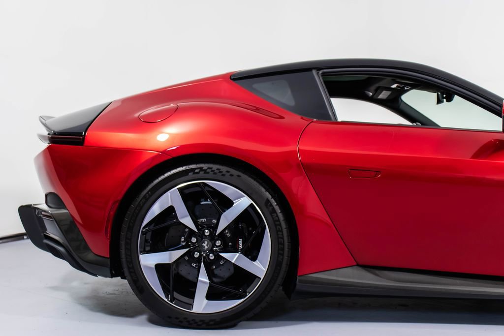 Certified 2025 Ferrari 12Cilindri image 17