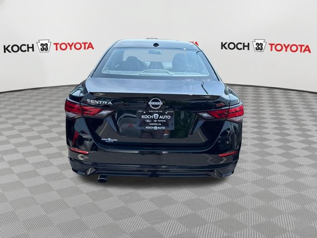 Used 2025 Nissan Sentra SR w/ SR Premium Package FWD image 6