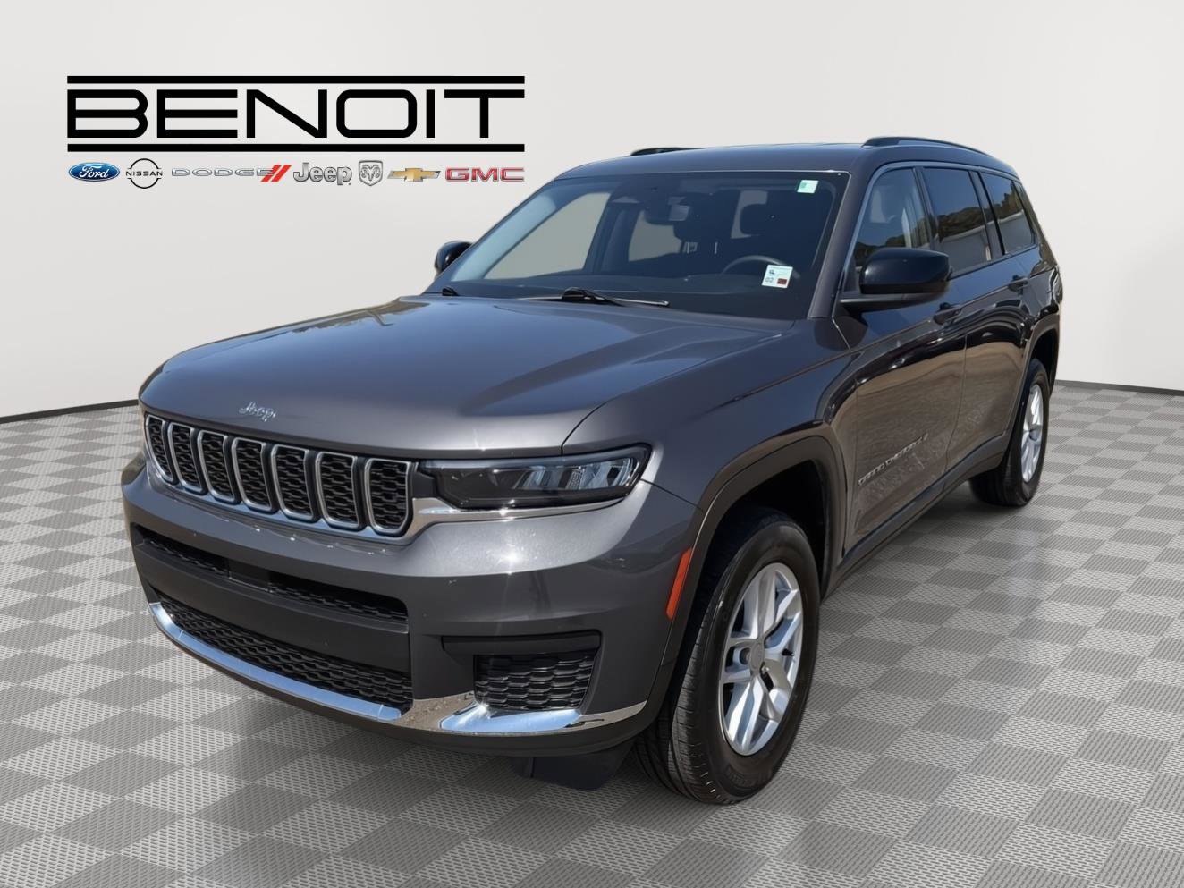 Used 2023 Jeep Grand Cherokee L Laredo w/ Luxury Tech Group I image 1