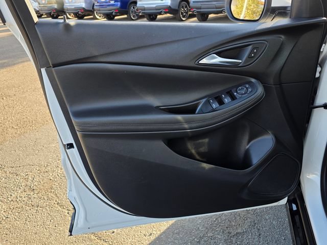 Used 2024 Buick Encore GX Sport Touring FWD image 21