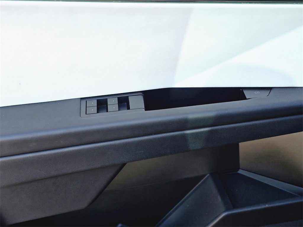 Used 2024 Tesla Cybertruck AWD Crew Cab image 14