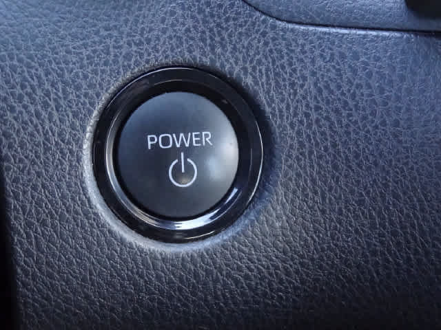 Certified 2025 Toyota Camry LE FWD image 19