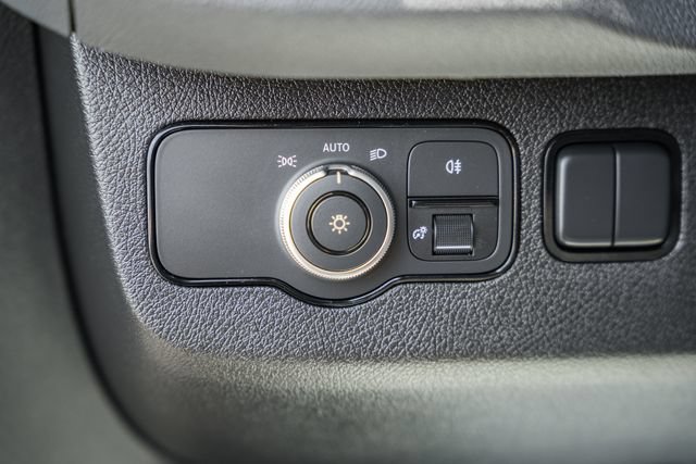Used 2024 Mercedes-Benz Sprinter 2500 image 36