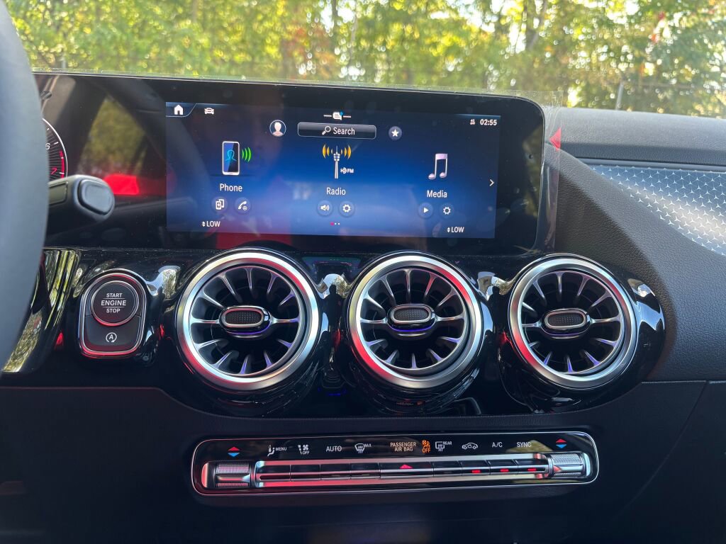 New 2026 Mercedes-Benz GLA 250 4MATIC image 21