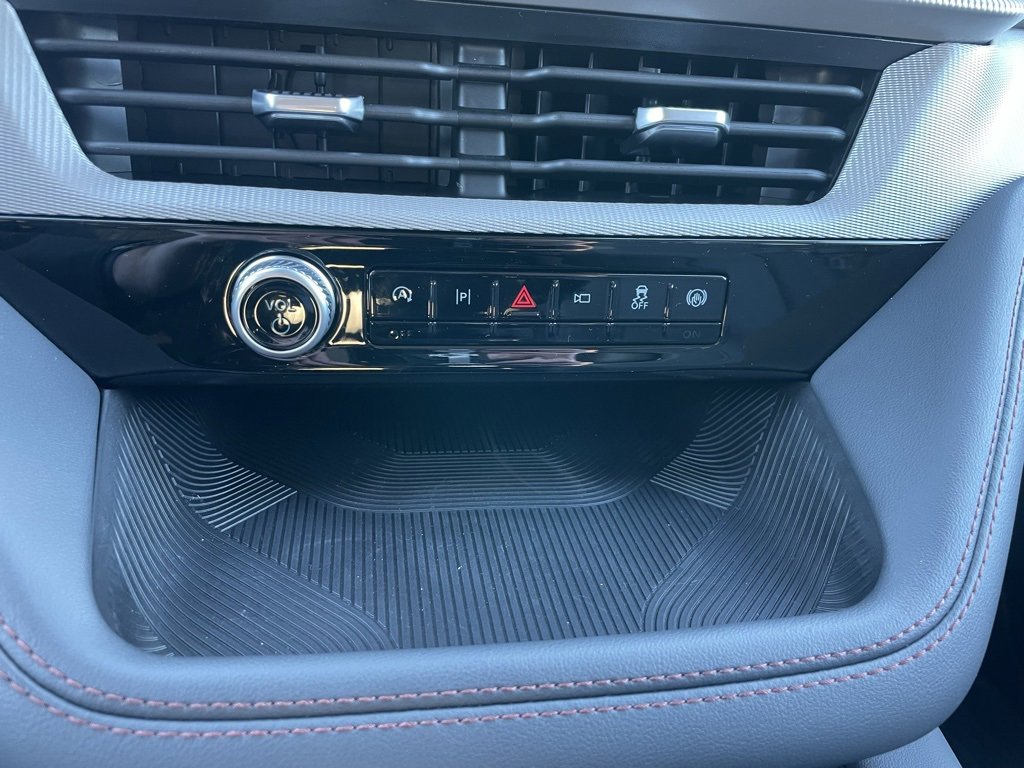 New 2026 Ford Explorer Active w/ Active Comfort Package image 13