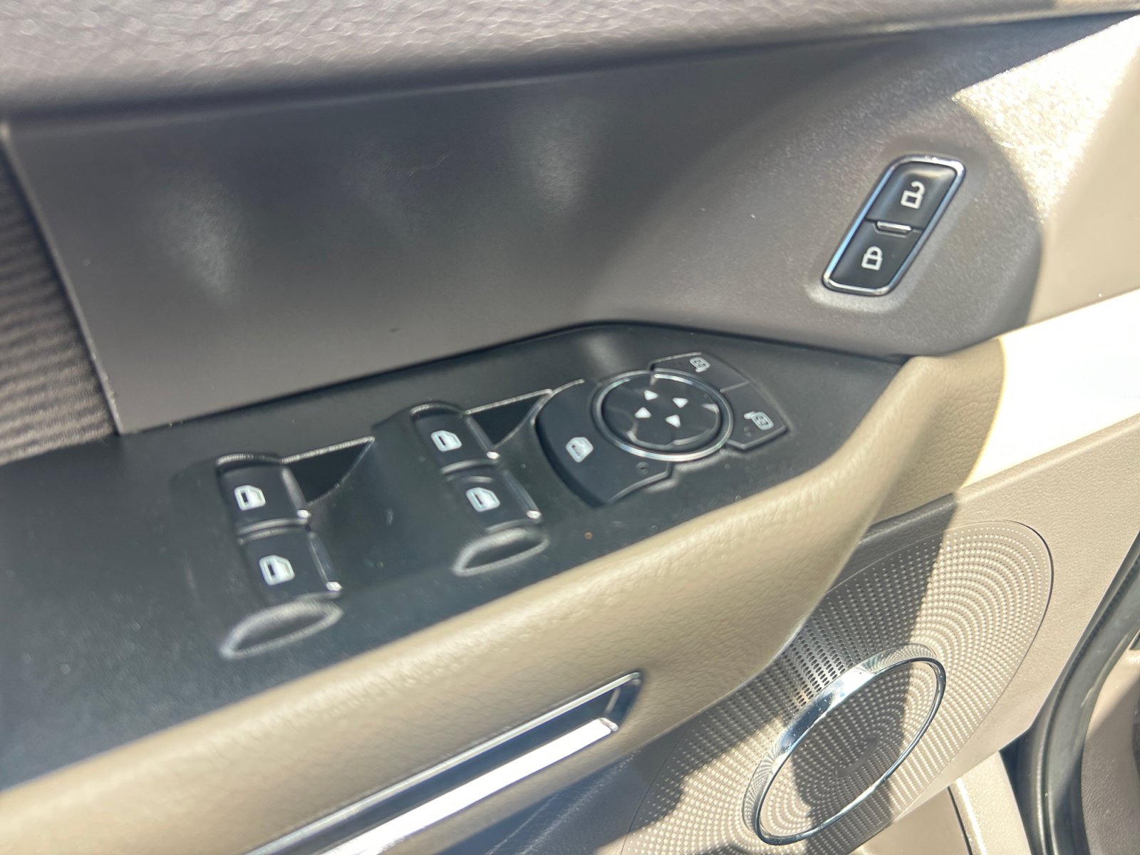 Used 2020 Ford Expedition XLT RWD image 13