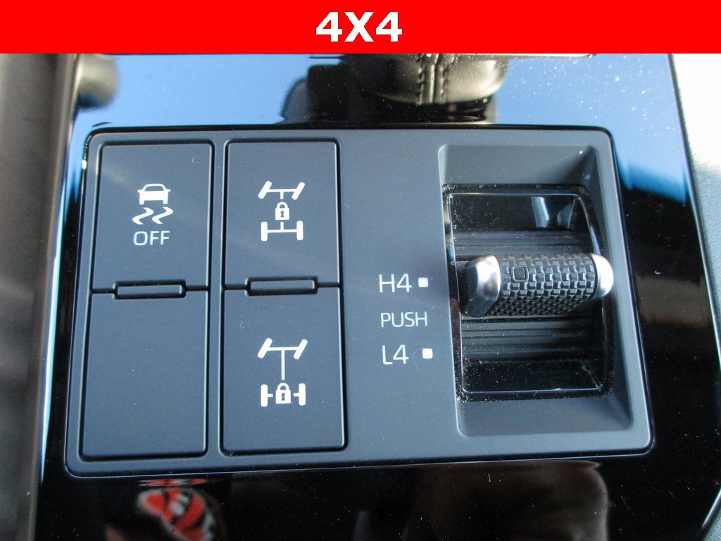 Used 2025 Toyota Land Cruiser image 15