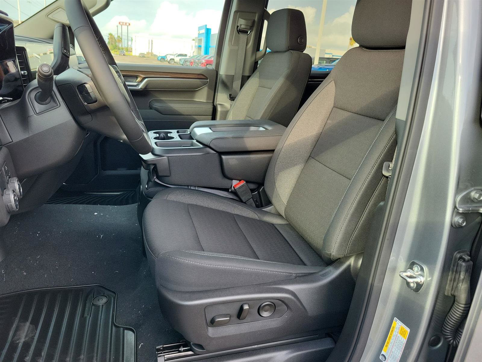 New 2025 Chevrolet Silverado 1500 LT w/ Convenience Package II image 19