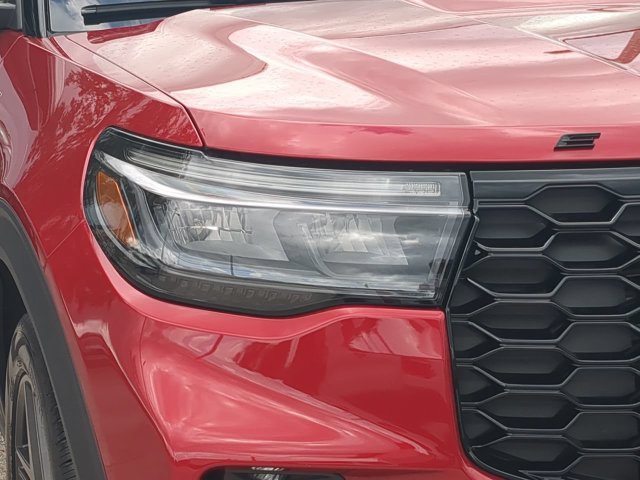 New 2026 Ford Explorer ST-Line w/ ST-Line Street Pack RWD image 11